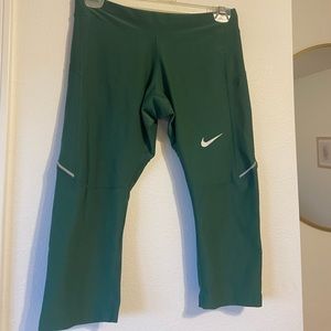 Green Nike Crop Leggings